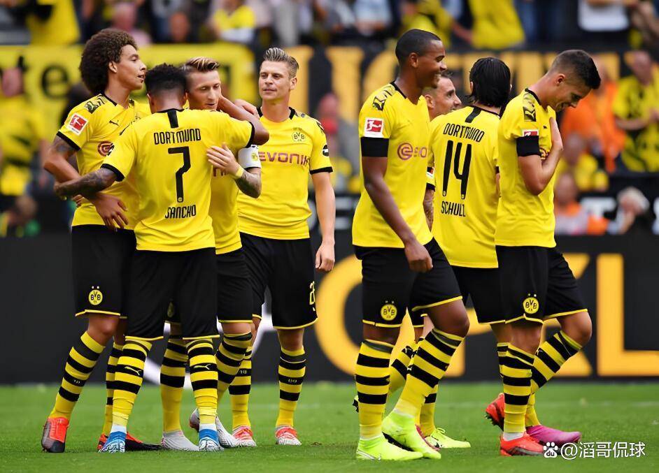爱游戏体育关于莱比锡发布备战花絮，窗口期主帅复盘，德国杯任务艰巨，资深球员宣示担当的信息