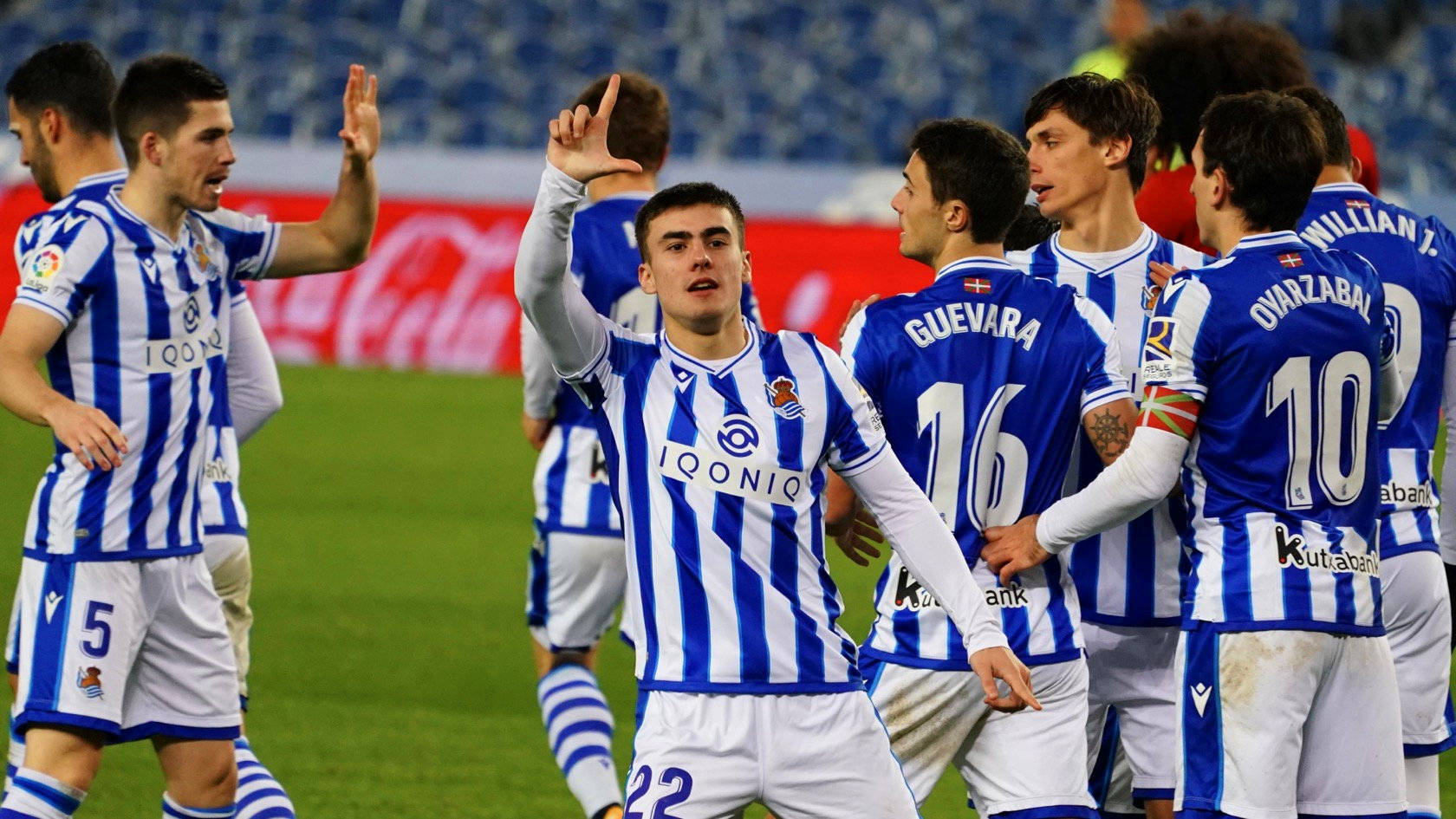 爱游戏关于巴塞罗那赛后状态回暖曼城围绕西甲防线松动之后，今夜拜仁慕尼黑调整名单以备NBA常规赛的信息